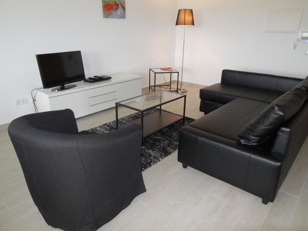 Carmona G Apartment เซามาร์ทินโญโดปอร์โต ภายนอก รูปภาพ